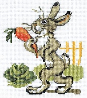 Набор для вышивания крестиком Зайка с морковкой 11 х 13 см 9 цветов